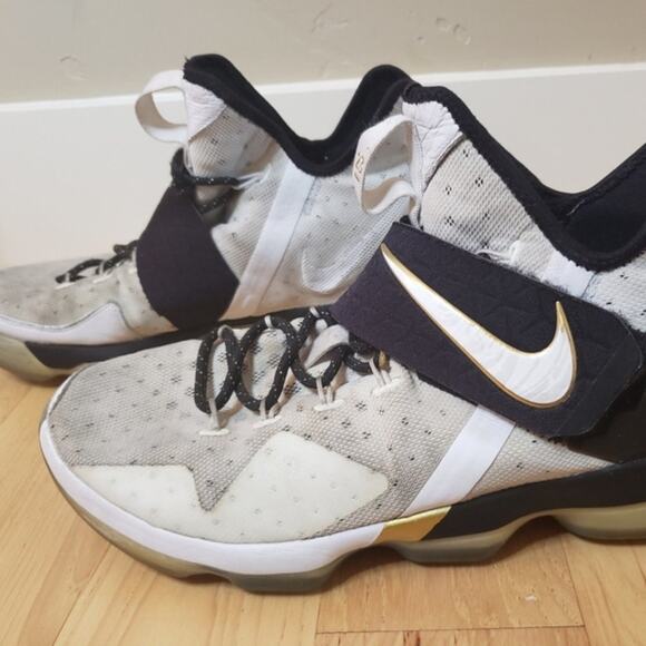 Nike LeBron XIV 860634-100 Sneakers Mens 14 High Top Leather BHM Basketball Y2K - Picture 15 of 16